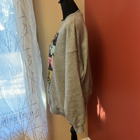 Taylor Swift Official Era Sweatshirt Size M also Fits Large - Picture 7 of 9